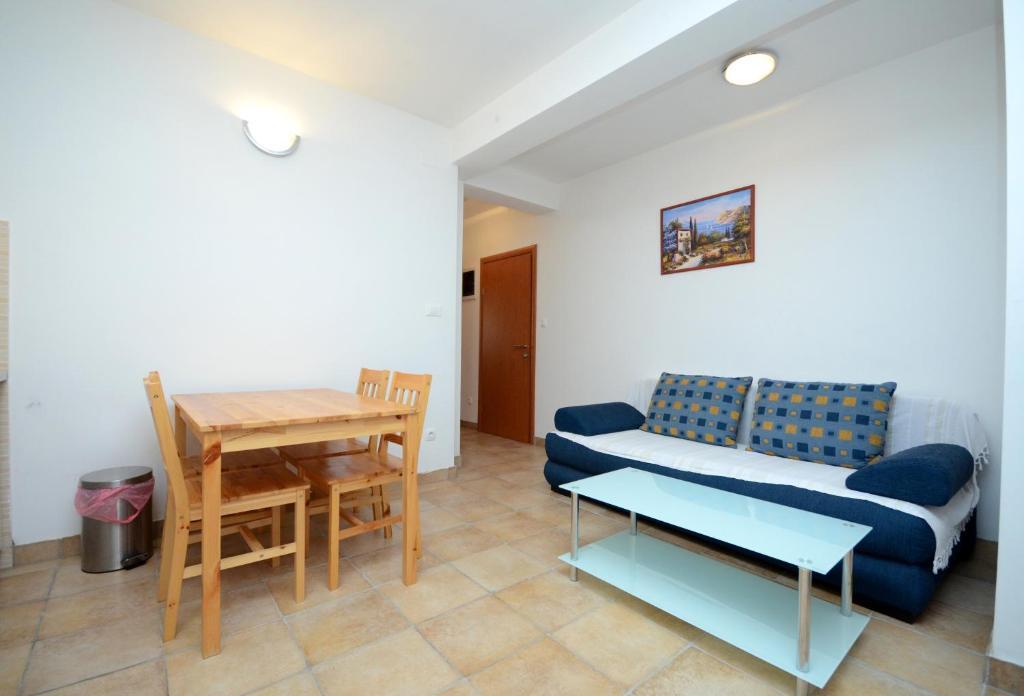 Apartments And Rooms Stipe Podstrana Rum bild